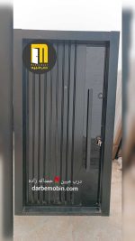درب ضد سرقت روی فلز شیشه خور سکوریت
