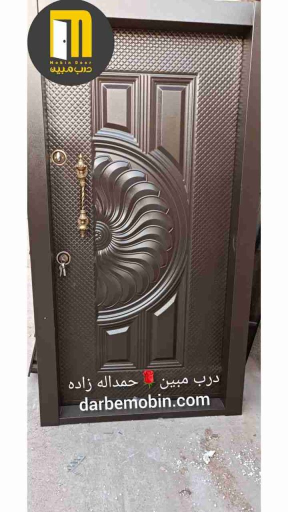 درب ضدسرقت روی فلزی (نیم گل) قهوه ای