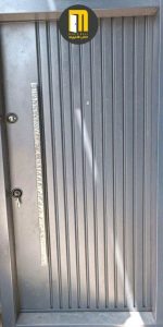 درب ضدسرقت روی فلز خط عمودی مدرن جدید کد 836 - Image 2